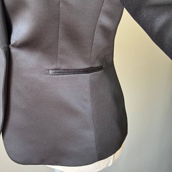 TAHARI LUXE Black Wrinkle Free Classic Tuxedo Blazer - Size 4 - Picture 6 of 10